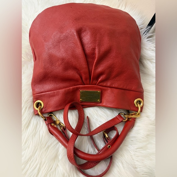 Marc by Marc Jacobs Red Leather Classic Q Hillier Hobo - Picture 7 of 13